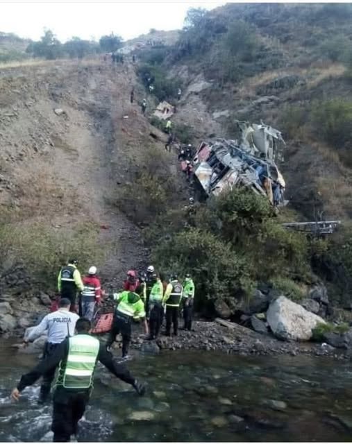 🚨BREAKING NEWS🚨 At Least 21 Dead After Bus Falls Into An Abyss 😢🚌💔